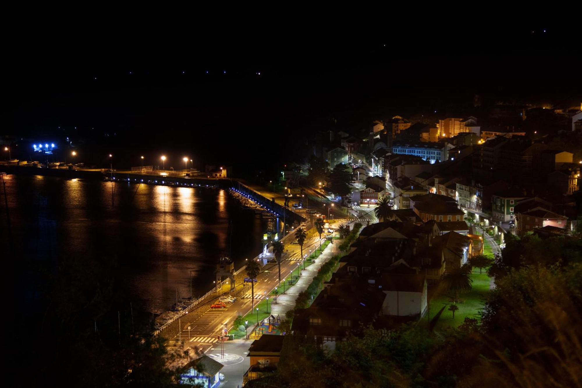 Sea Breeze And Beautiful Views! Apartment Muros De Nalon Luaran gambar