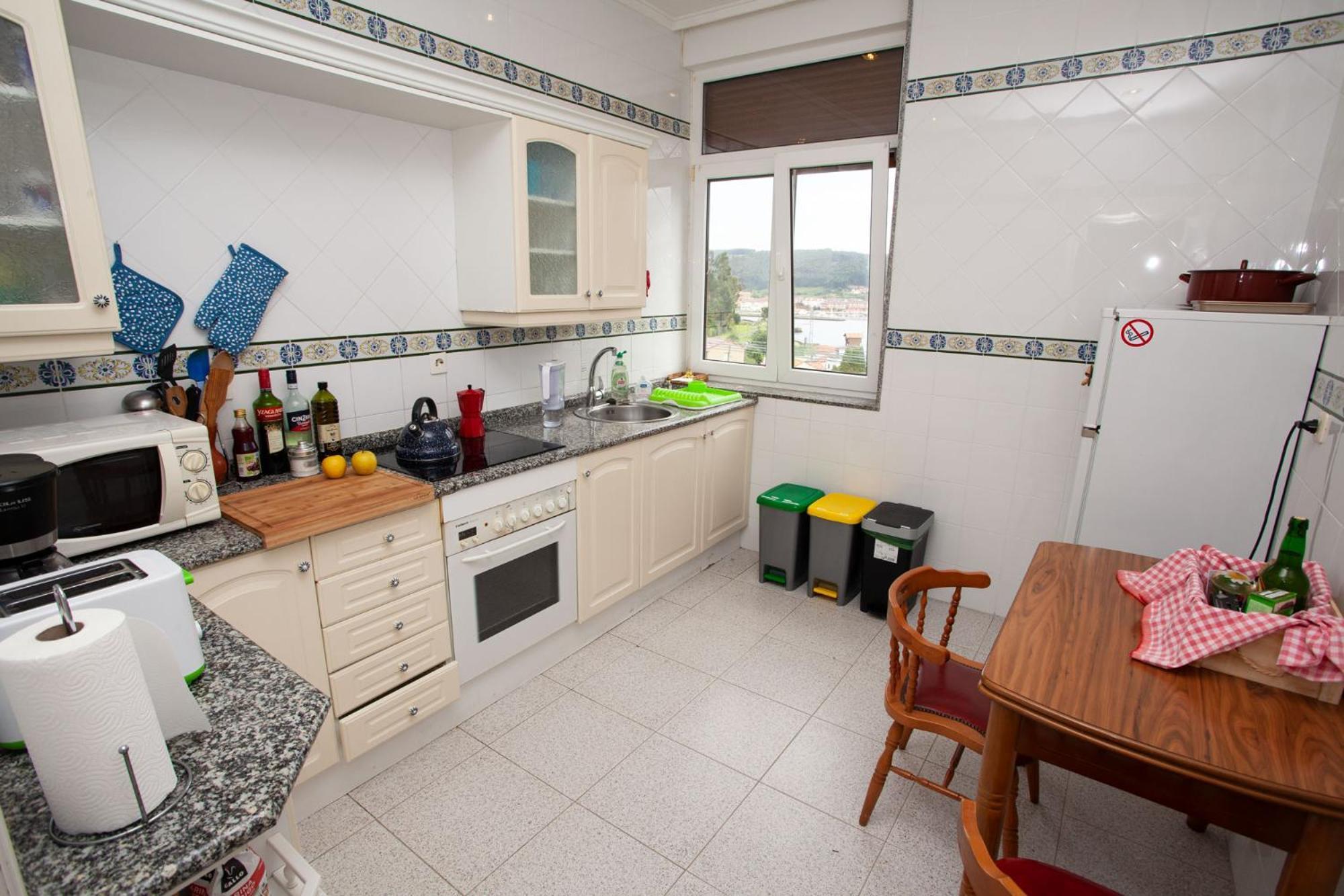 Sea Breeze And Beautiful Views! Apartment Muros De Nalon Luaran gambar